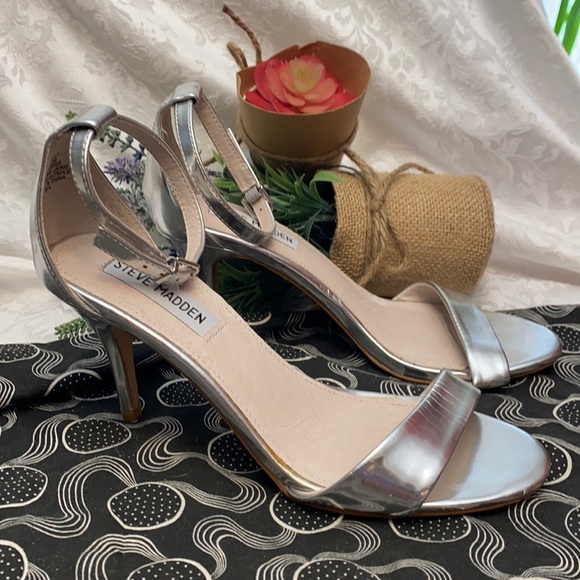 Steve Madden Silly Tin Foil Heels 